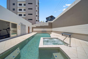 Windsong Caloundra Sunsets Sea Breezes and Style